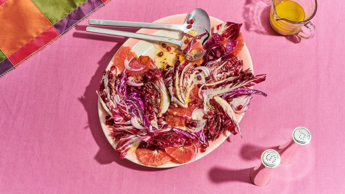 Radicchio and grapefruit salad with cutlery